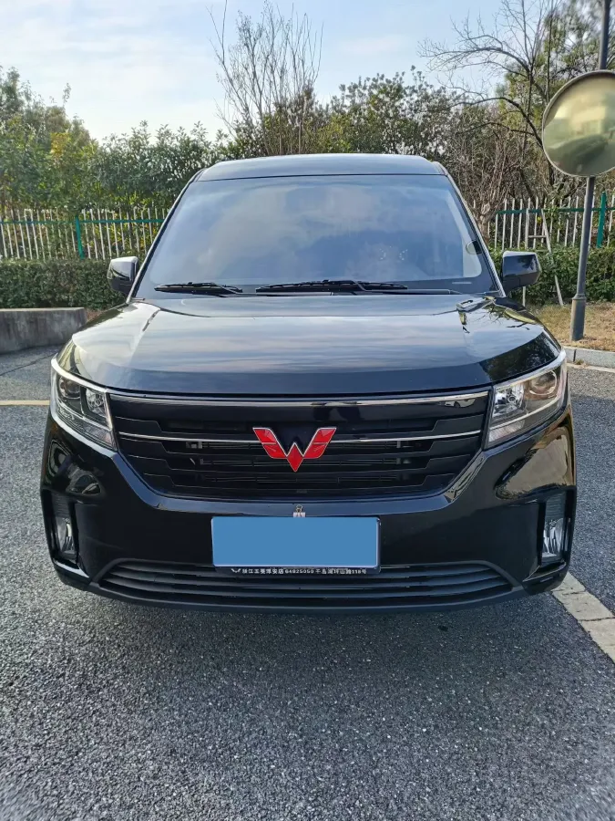 2021 WuLing ZhengChen 1.5T 147HP L4 6MT,autocango,china used car exporter,china ev exporter,chinese used car exporter,chinese used ev exporter