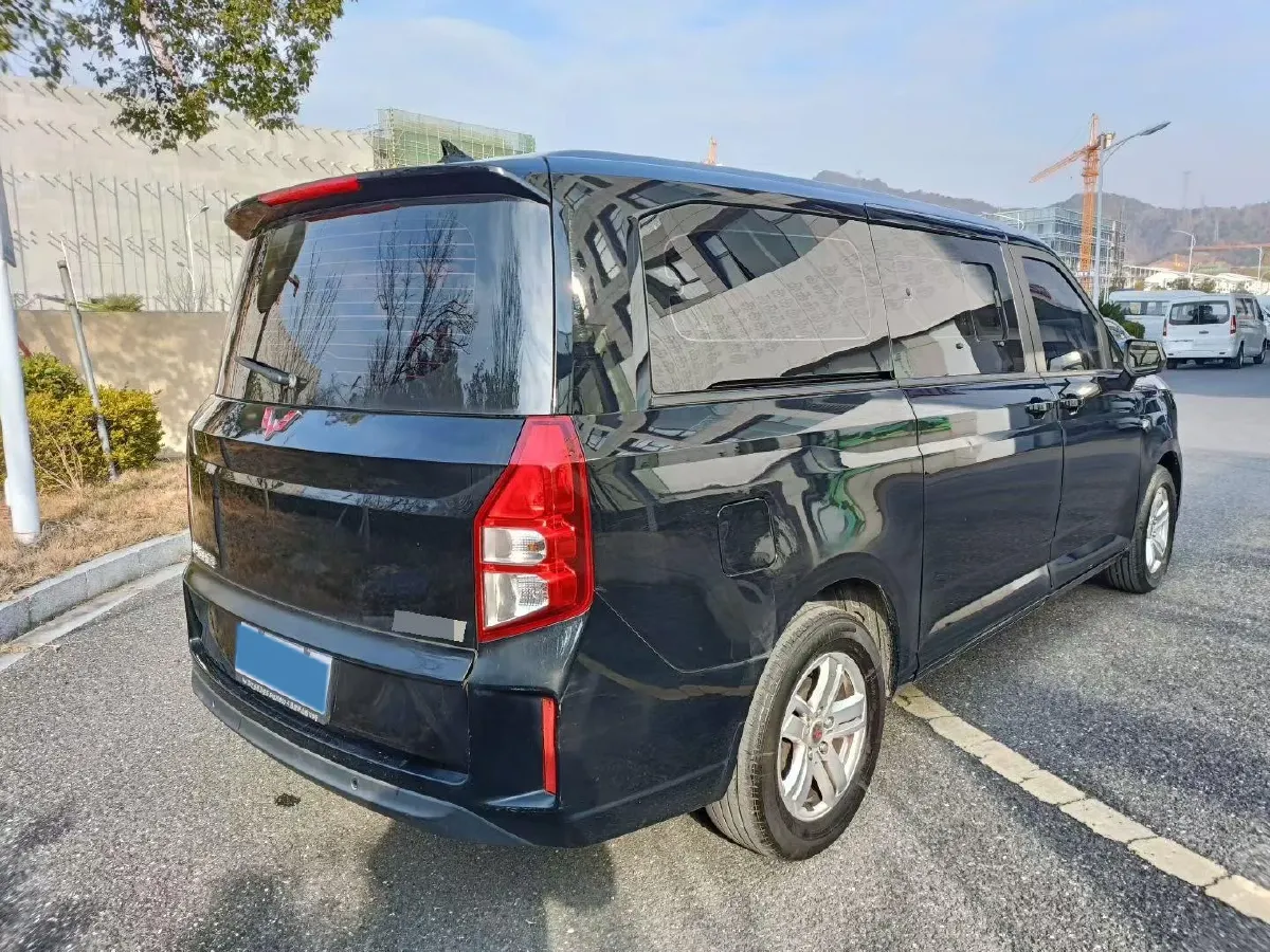 2021 WuLing ZhengChen 1.5T 147HP L4 6MT,autocango,china used car exporter,china ev exporter,chinese used car exporter,chinese used ev exporter