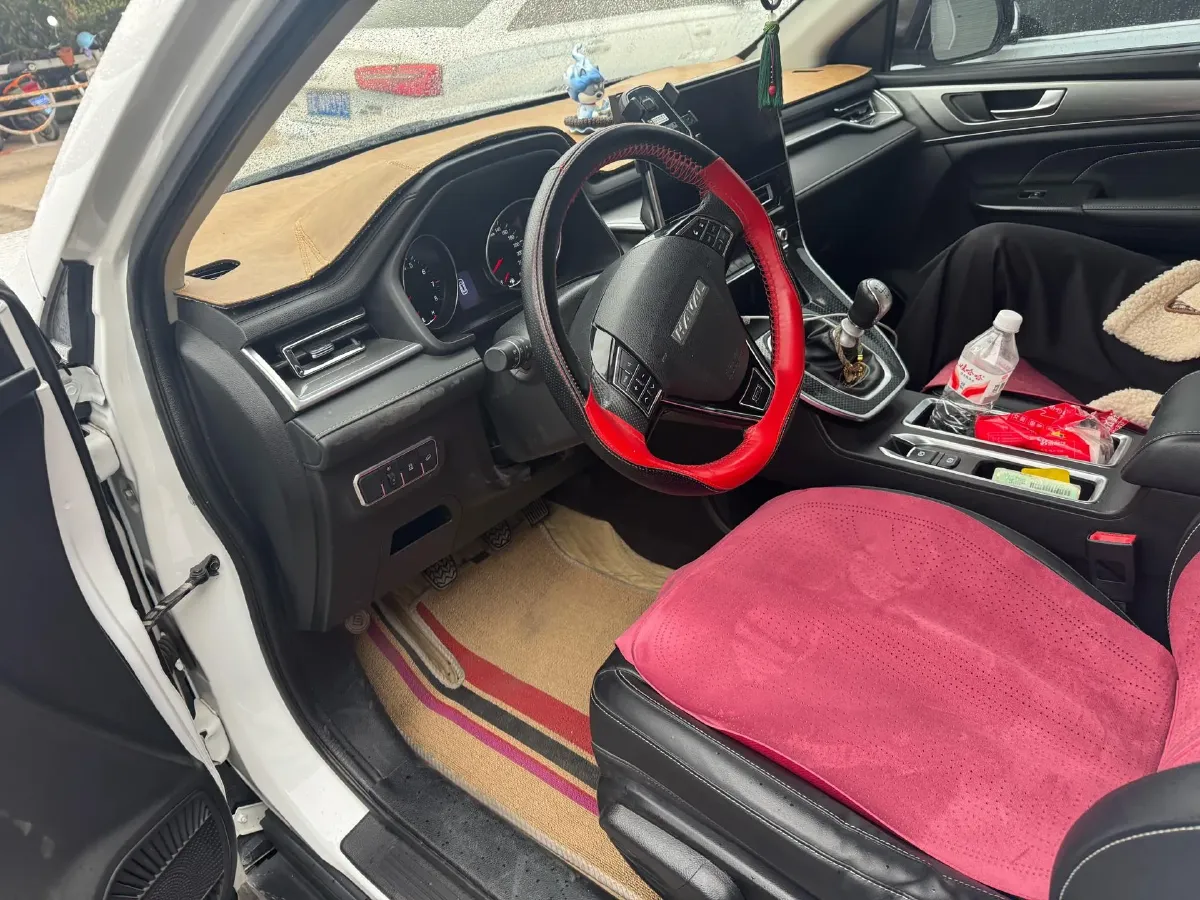 2023 Haval M6 1.5T 150HP L4 6MT,autocango,china used car exporter,china ev exporter,chinese used car exporter,chinese used ev exporter