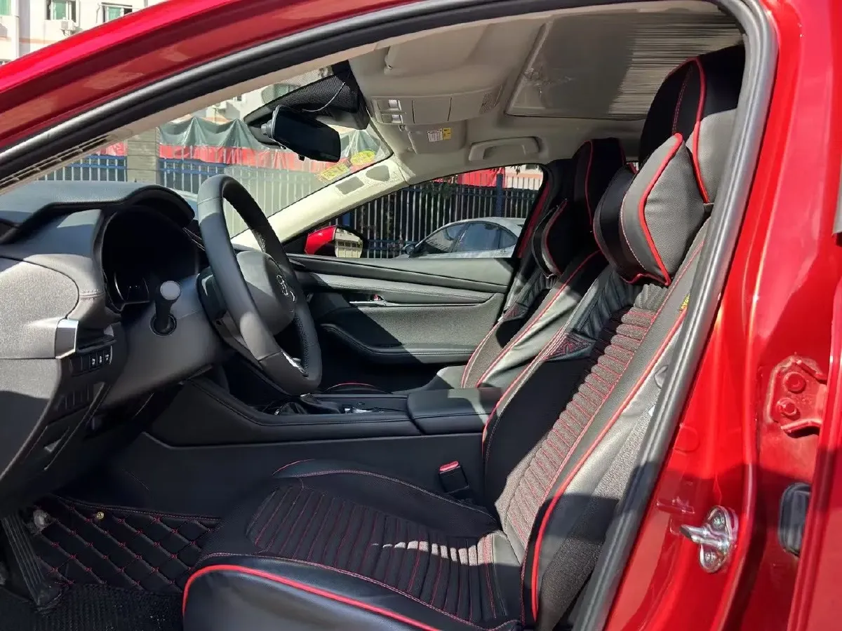 2021 Mazda 3 Axela 2.0L 158HP L4 6AT,autocango,china used car exporter,china ev exporter,chinese used car exporter,chinese used ev exporter