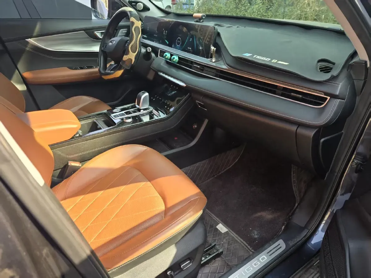 2021 Chery Tiggo 8 Plus 1.6T 197HP L4 7DCT,autocango,china used car exporter,china ev exporter,chinese used car exporter,chinese used ev exporter