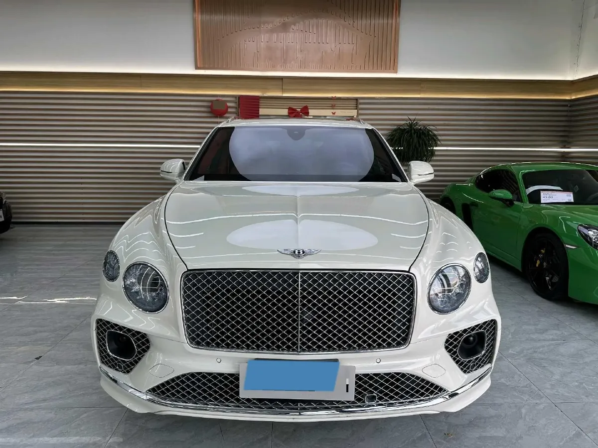 2022 Bentley Bentayga 4.0T 550HP V8 8AT,autocango,china used car exporter,china ev exporter,chinese used car exporter,chinese used ev exporter