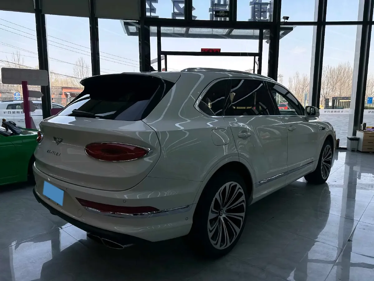 2022 Bentley Bentayga 4.0T 550HP V8 8AT,autocango,china used car exporter,china ev exporter,chinese used car exporter,chinese used ev exporter