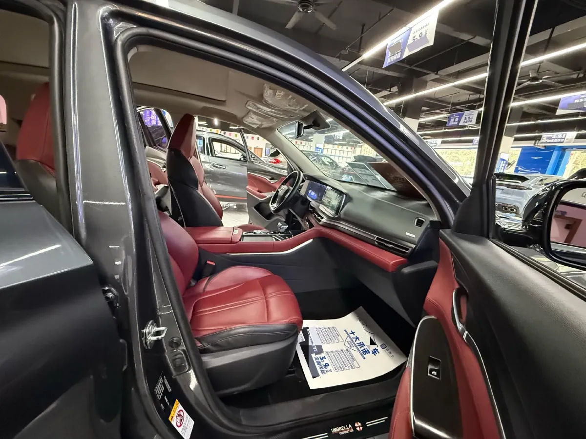 2020 ChangAn CS75 Plus 2.0T 233HP L4 8AT,autocango,china used car exporter,china ev exporter,chinese used car exporter,chinese used ev exporter