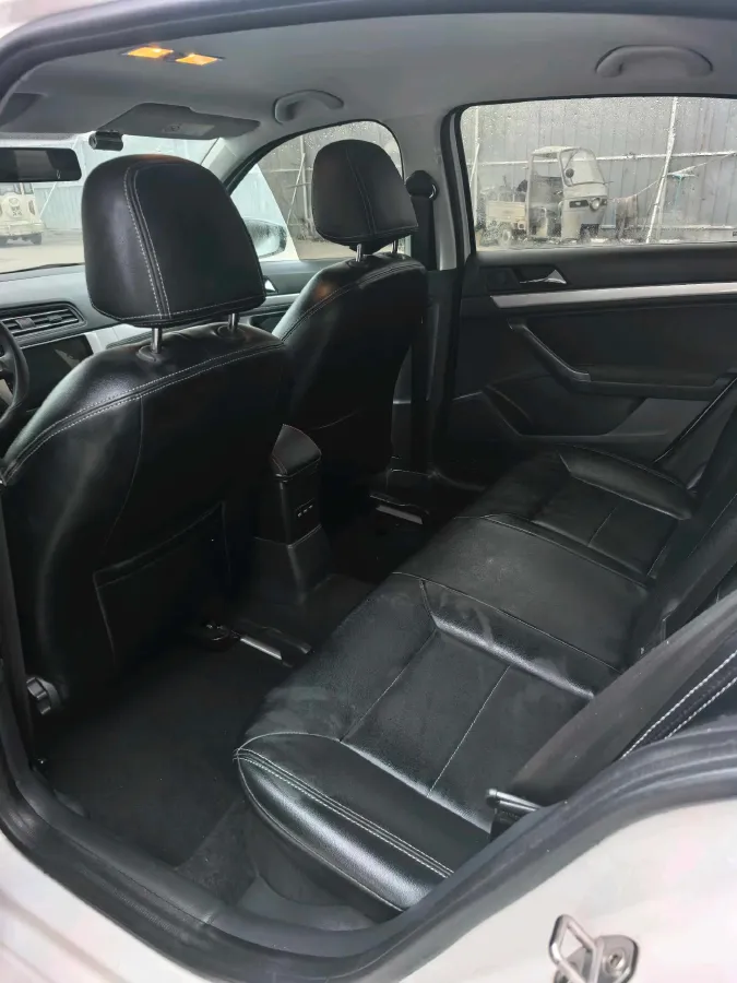 2019 Volkswagen T-Cross 1.5L 113HP L4 6AT,autocango,china used car exporter,china ev exporter,chinese used car exporter,chinese used ev exporter