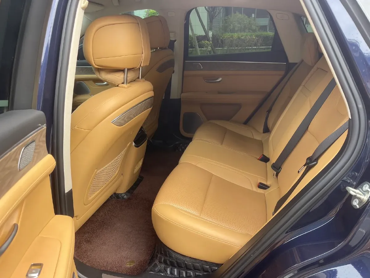 2022 AITO AITO M5 Range Extended 125HP REEV 40KWH,autocango,china used car exporter,china ev exporter,chinese used car exporter,chinese used ev exporter