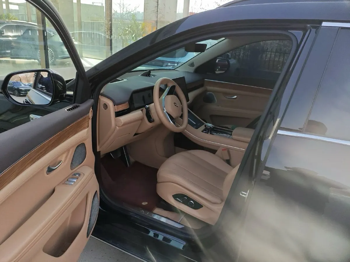 2024 AITO AITO M7 1.5T 152HP L4 REEV 42KWH,autocango,china used car exporter,china ev exporter,chinese used car exporter,chinese used ev exporter