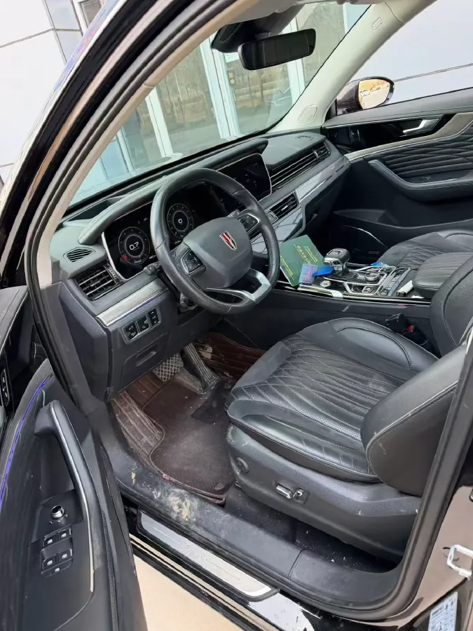 2022 HongQi HS5 2.0T 224HP L4 6AT,autocango,china used car exporter,china ev exporter,chinese used car exporter,chinese used ev exporter