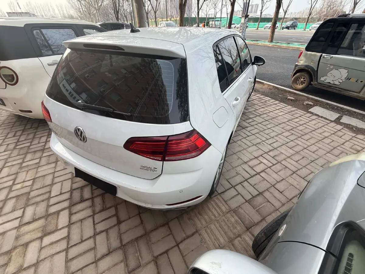 2018 Volkswagen Golf 1.2T 116HP L4 7DCT,autocango,china used car exporter,china ev exporter,chinese used car exporter,chinese used ev exporter