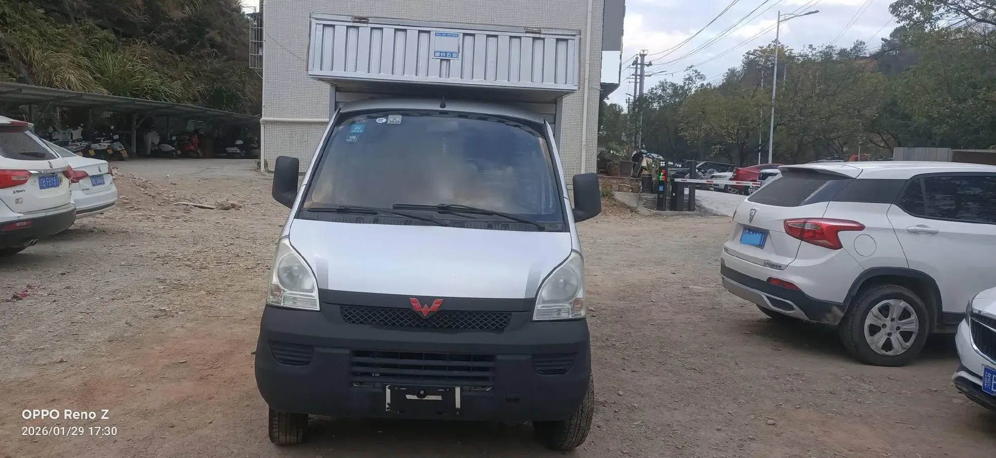2016 WuLing ZhiGuang Mini Truck 1.2L 82HP L4 5MT,autocango,china used car exporter,china ev exporter,chinese used car exporter,chinese used ev exporter