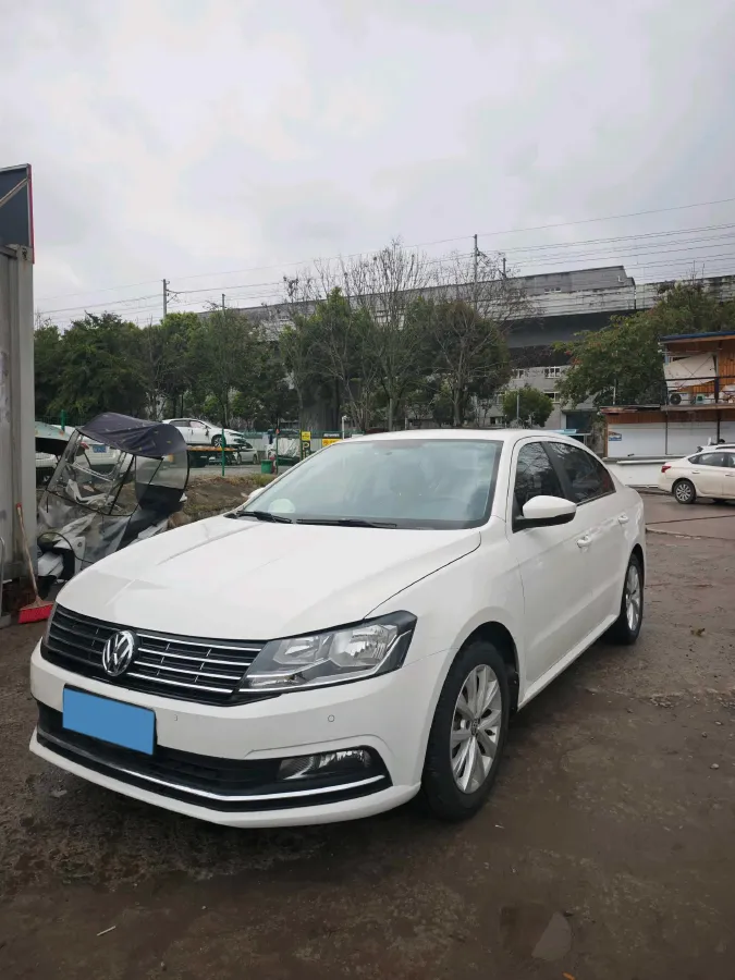 2017 Volkswagen Lavida 1.4T 131HP L4 7DCT,autocango,china used car exporter,china ev exporter,chinese used car exporter,chinese used ev exporter