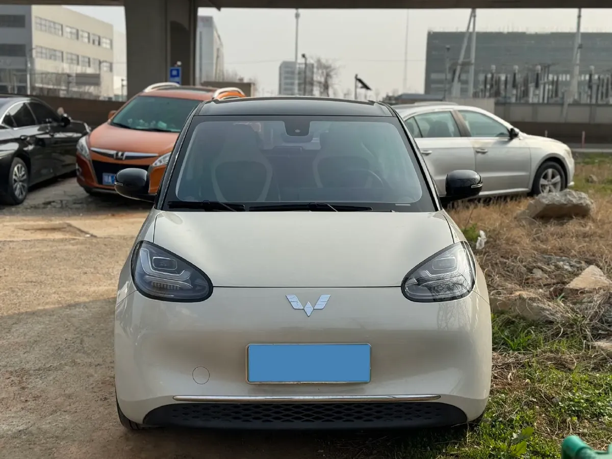 2023 WuLing BinGuo BEV 31.9KWH,autocango,china used car exporter,china ev exporter,chinese used car exporter,chinese used ev exporter