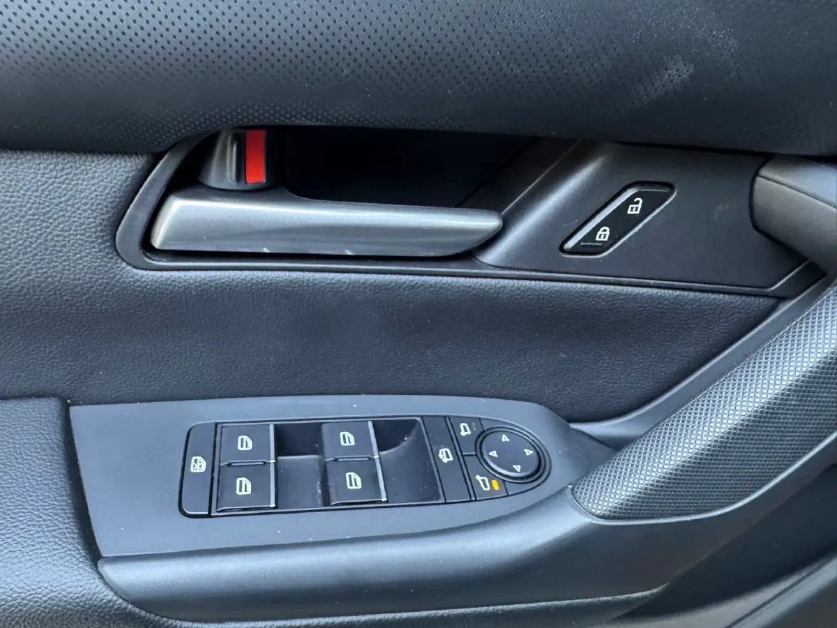 2023 Mazda CX-50 2.0L 155HP L4 6AT,autocango,china used car exporter,china ev exporter,chinese used car exporter,chinese used ev exporter