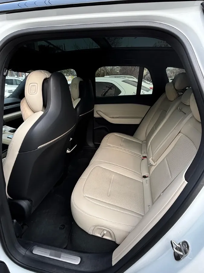 2024 NIO ES6 BEV 75KWH,autocango,china used car exporter,china ev exporter,chinese used car exporter,chinese used ev exporter