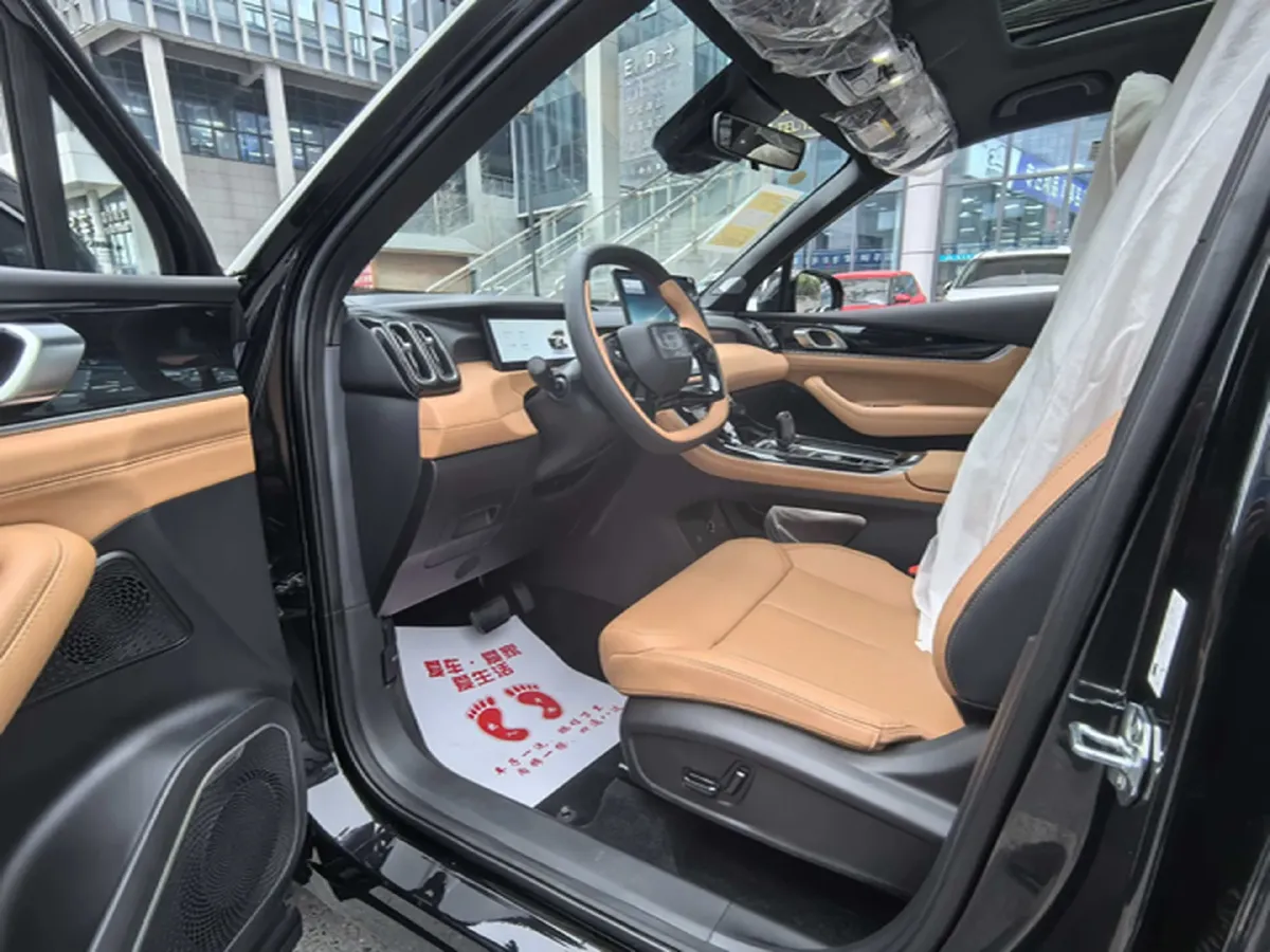 2025 Geely StarRay 1.5T 181HP L4 7DCT,autocango,china used car exporter,china ev exporter,chinese used car exporter,chinese used ev exporter