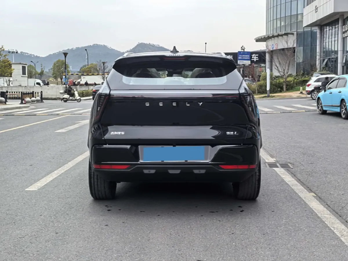 2025 Geely StarRay 1.5T 181HP L4 7DCT,autocango,china used car exporter,china ev exporter,chinese used car exporter,chinese used ev exporter