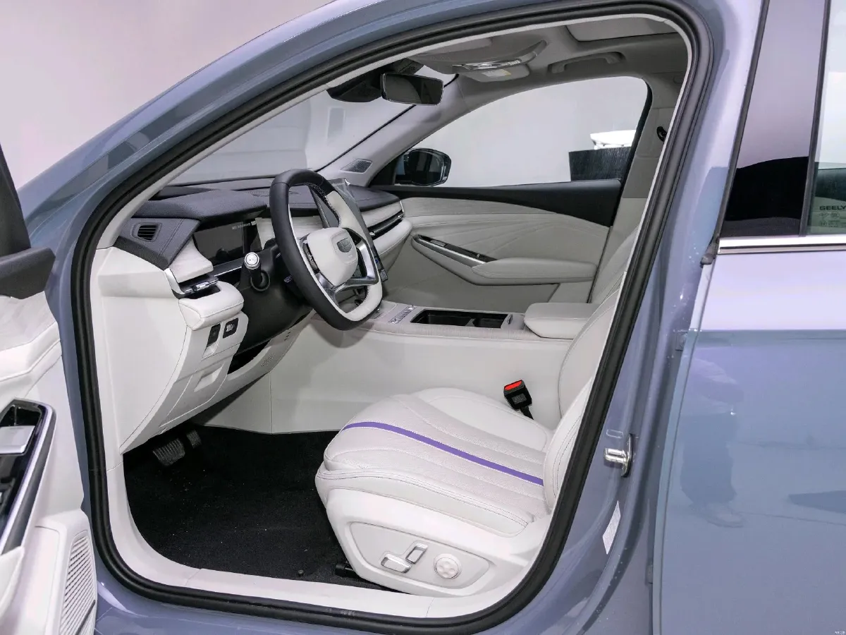 2024 Geely Preface 1.5T 163HP L4 3DHT Hybrid,autocango,china used car exporter,china ev exporter,chinese used car exporter,chinese used ev exporter