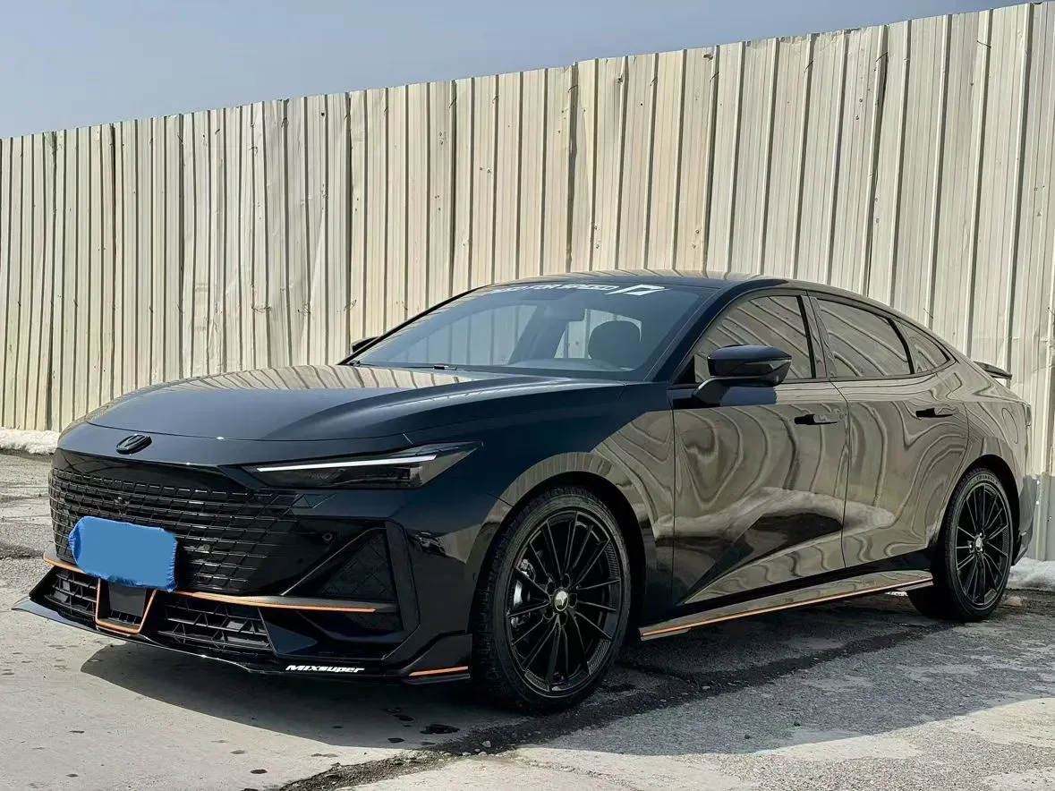 2022 ChangAn UNI-V 1.5T 188HP L4 7DCT,autocango,china used car exporter,china ev exporter,chinese used car exporter,chinese used ev exporter