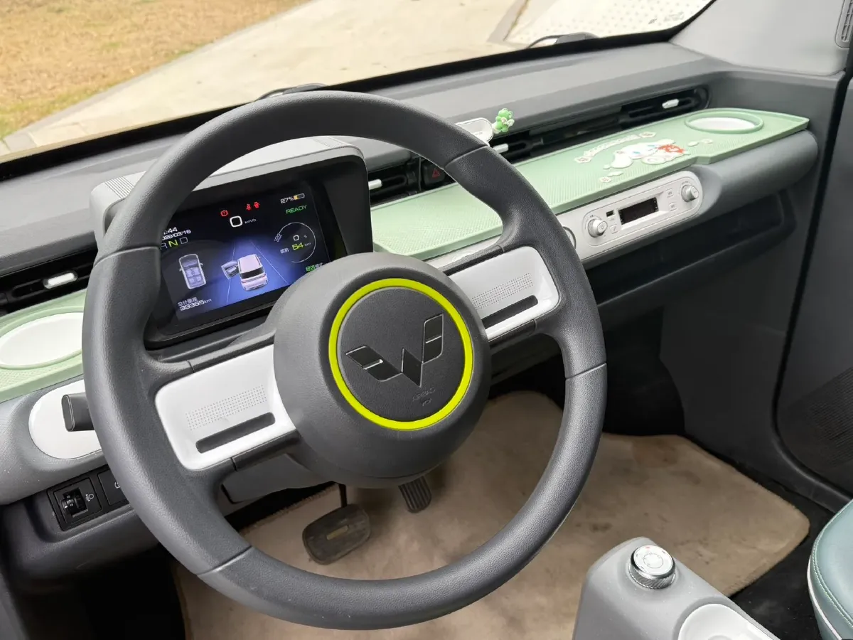 2022 WuLing HongGuang MINI EV BEV 17.3KWH,autocango,china used car exporter,china ev exporter,chinese used car exporter,chinese used ev exporter