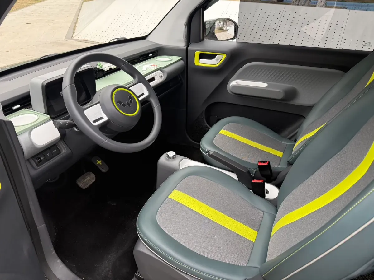 2022 WuLing HongGuang MINI EV BEV 17.3KWH,autocango,china used car exporter,china ev exporter,chinese used car exporter,chinese used ev exporter