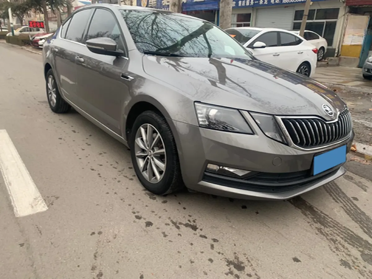 2018 Skoda Octavia 1.2T 116HP L4 7DCT,autocango,china used car exporter,china ev exporter,chinese used car exporter,chinese used ev exporter