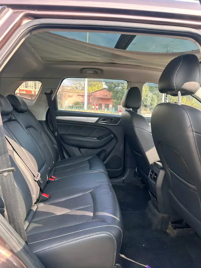 2016 Roewe RX5 2.0T 220HP L4 6DCT,autocango,china used car exporter,china ev exporter,chinese used car exporter,chinese used ev exporter