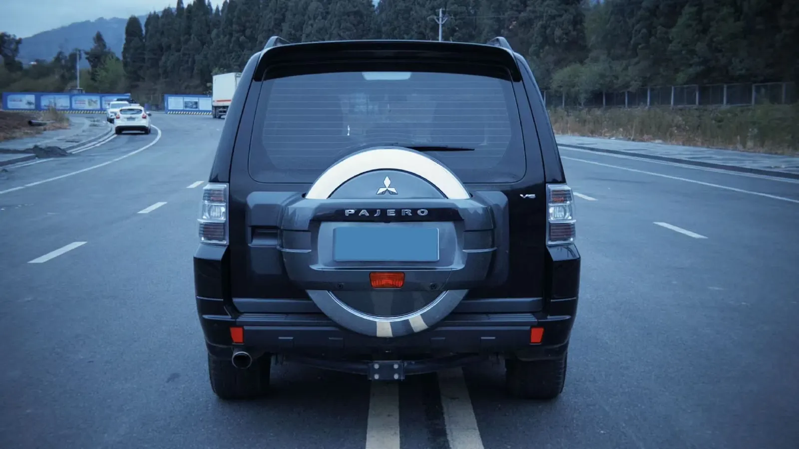 2019 Mitsubishi Pajero 3.0L 174HP V6 5AT,autocango,china used car exporter,china ev exporter,chinese used car exporter,chinese used ev exporter