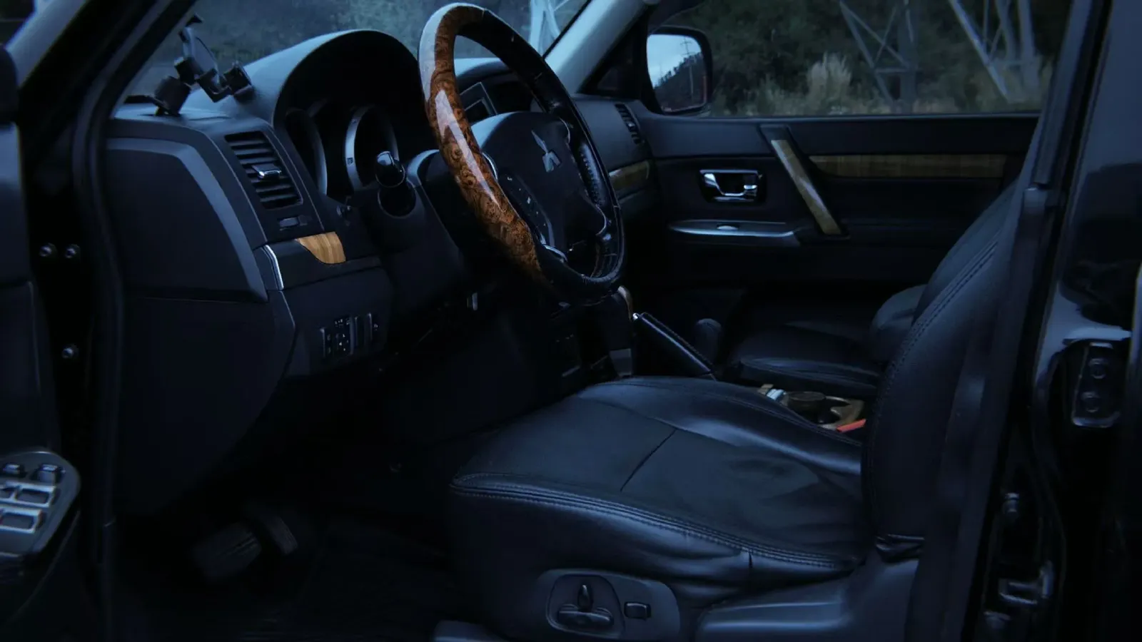 2019 Mitsubishi Pajero 3.0L 174HP V6 5AT,autocango,china used car exporter,china ev exporter,chinese used car exporter,chinese used ev exporter