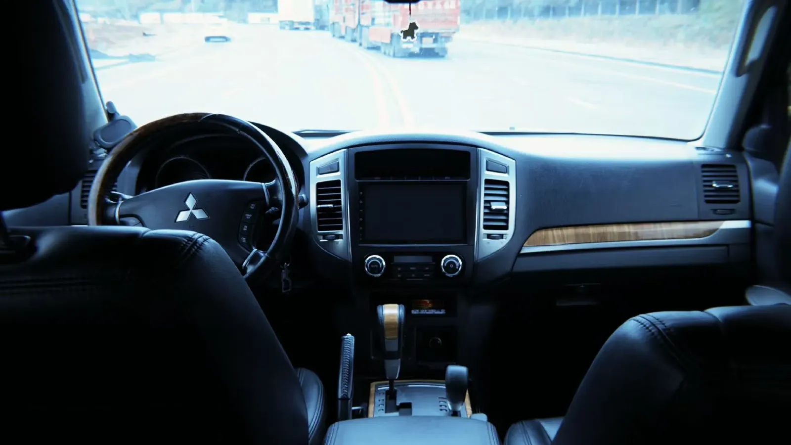 2019 Mitsubishi Pajero 3.0L 174HP V6 5AT,autocango,china used car exporter,china ev exporter,chinese used car exporter,chinese used ev exporter