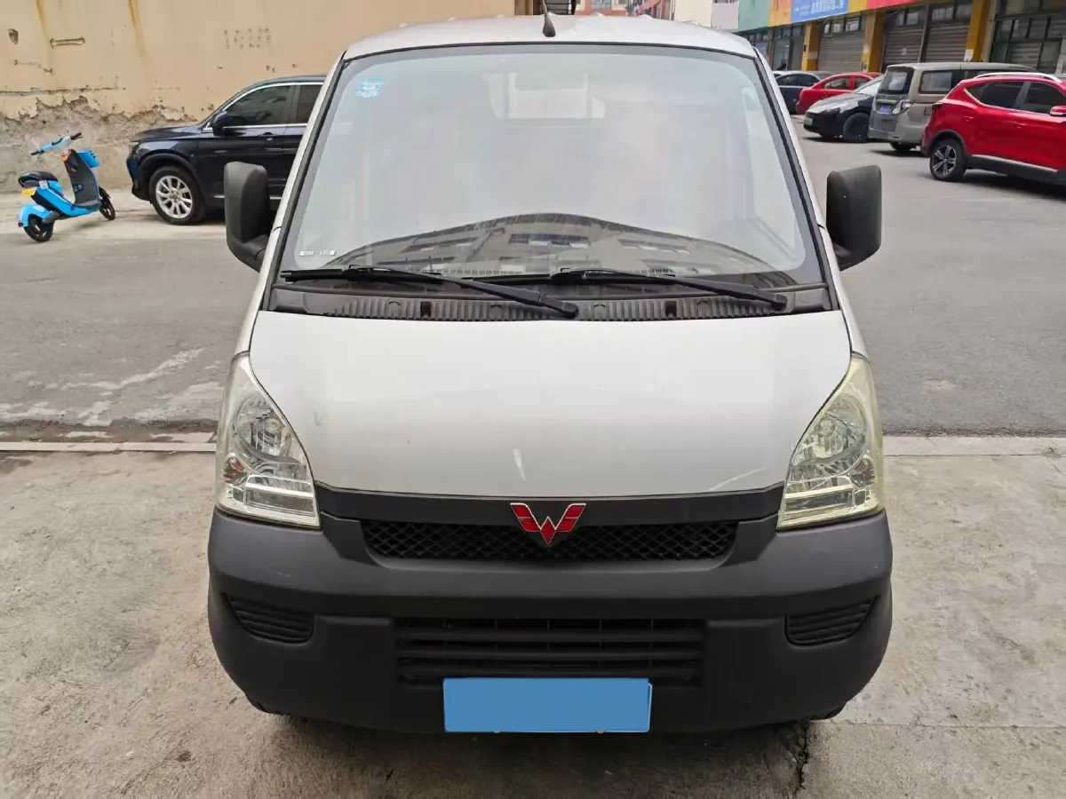 2020 WuLing RongGuang Mini Truck 1.5L 99HP L4 5MT,autocango,china used car exporter,china ev exporter,chinese used car exporter,chinese used ev exporter