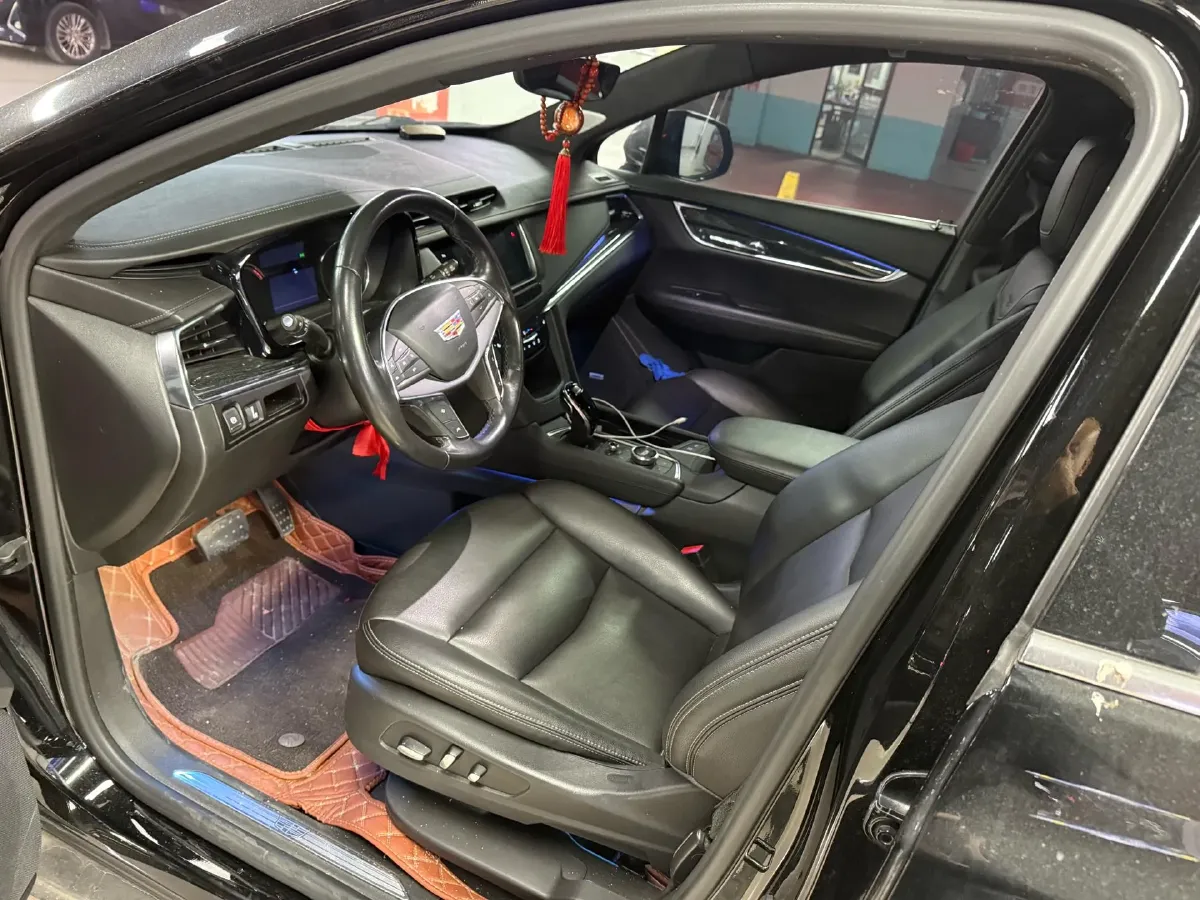 2021 Cadillac XT5 2.0T 237HP L4 9AT,autocango,china used car exporter,china ev exporter,chinese used car exporter,chinese used ev exporter