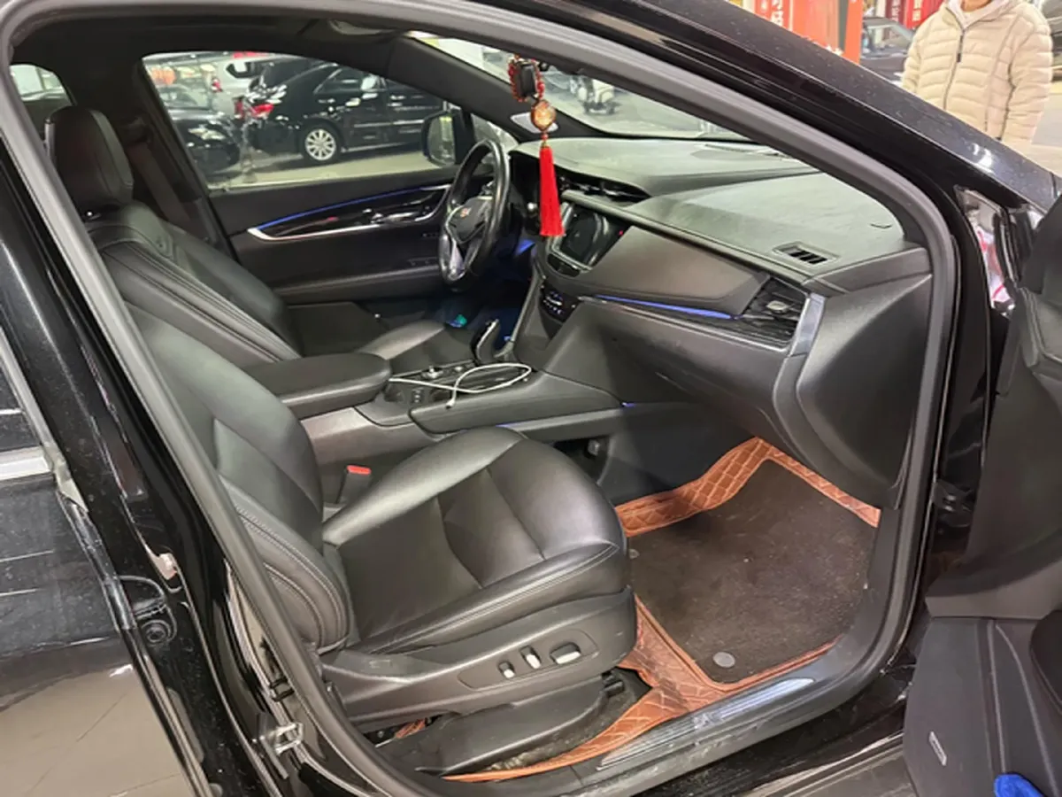 2021 Cadillac XT5 2.0T 237HP L4 9AT,autocango,china used car exporter,china ev exporter,chinese used car exporter,chinese used ev exporter