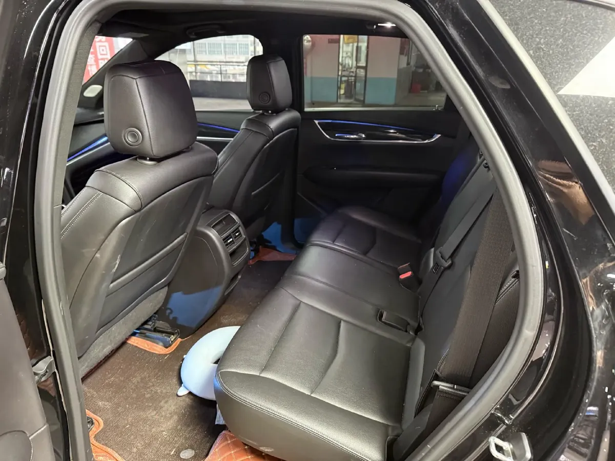 2021 Cadillac XT5 2.0T 237HP L4 9AT,autocango,china used car exporter,china ev exporter,chinese used car exporter,chinese used ev exporter