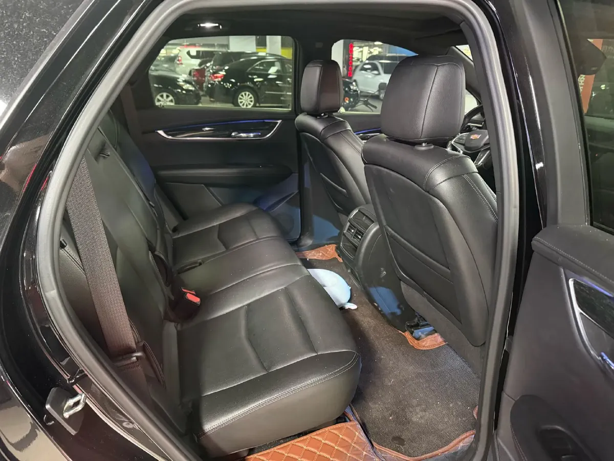 2021 Cadillac XT5 2.0T 237HP L4 9AT,autocango,china used car exporter,china ev exporter,chinese used car exporter,chinese used ev exporter