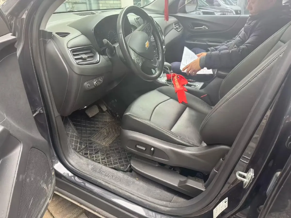 2021 Chevrolet Equinox 1.5T 169HP L4 6AT,autocango,china used car exporter,china ev exporter,chinese used car exporter,chinese used ev exporter