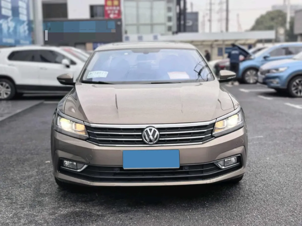 2017 Volkswagen Passat 1.8T 180HP L4 7DCT,autocango,china used car exporter,china ev exporter,chinese used car exporter,chinese used ev exporter