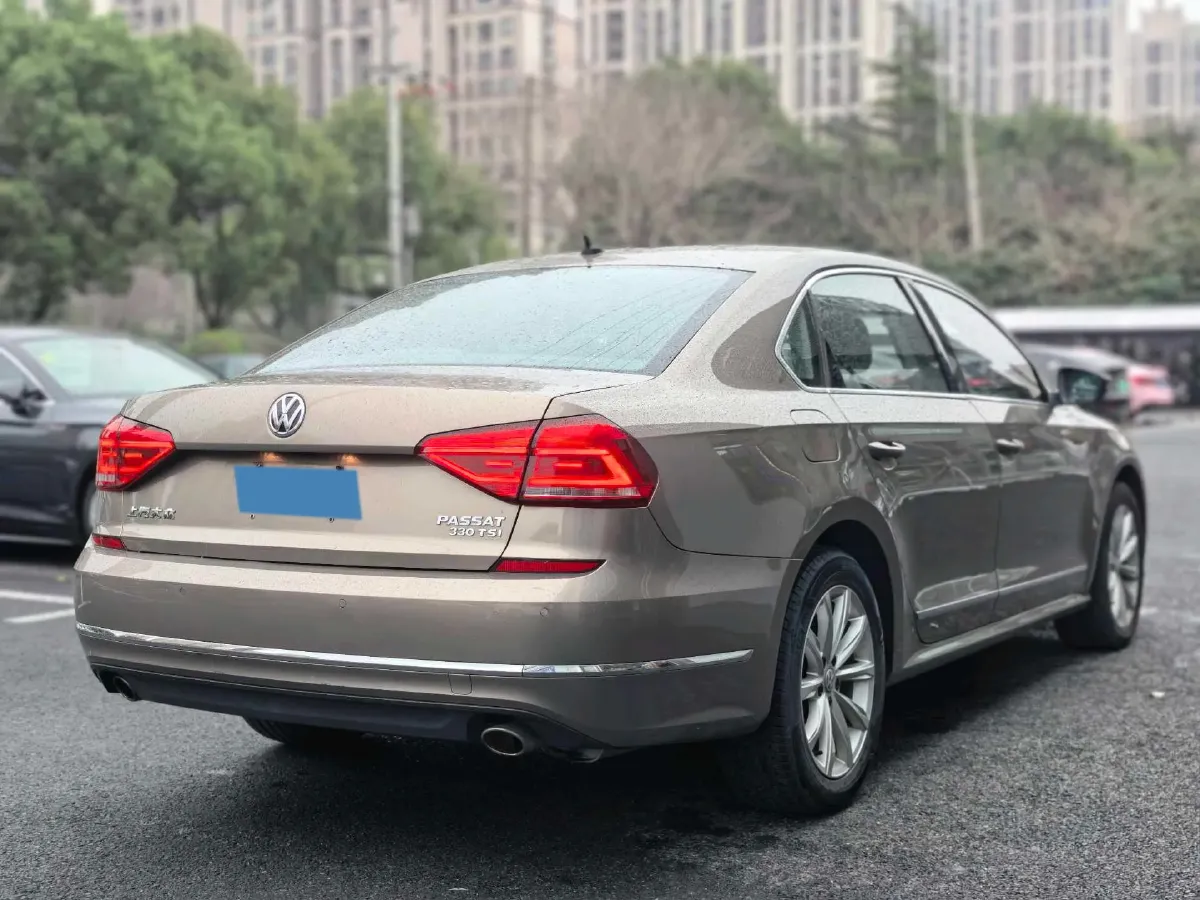2017 Volkswagen Passat 1.8T 180HP L4 7DCT,autocango,china used car exporter,china ev exporter,chinese used car exporter,chinese used ev exporter