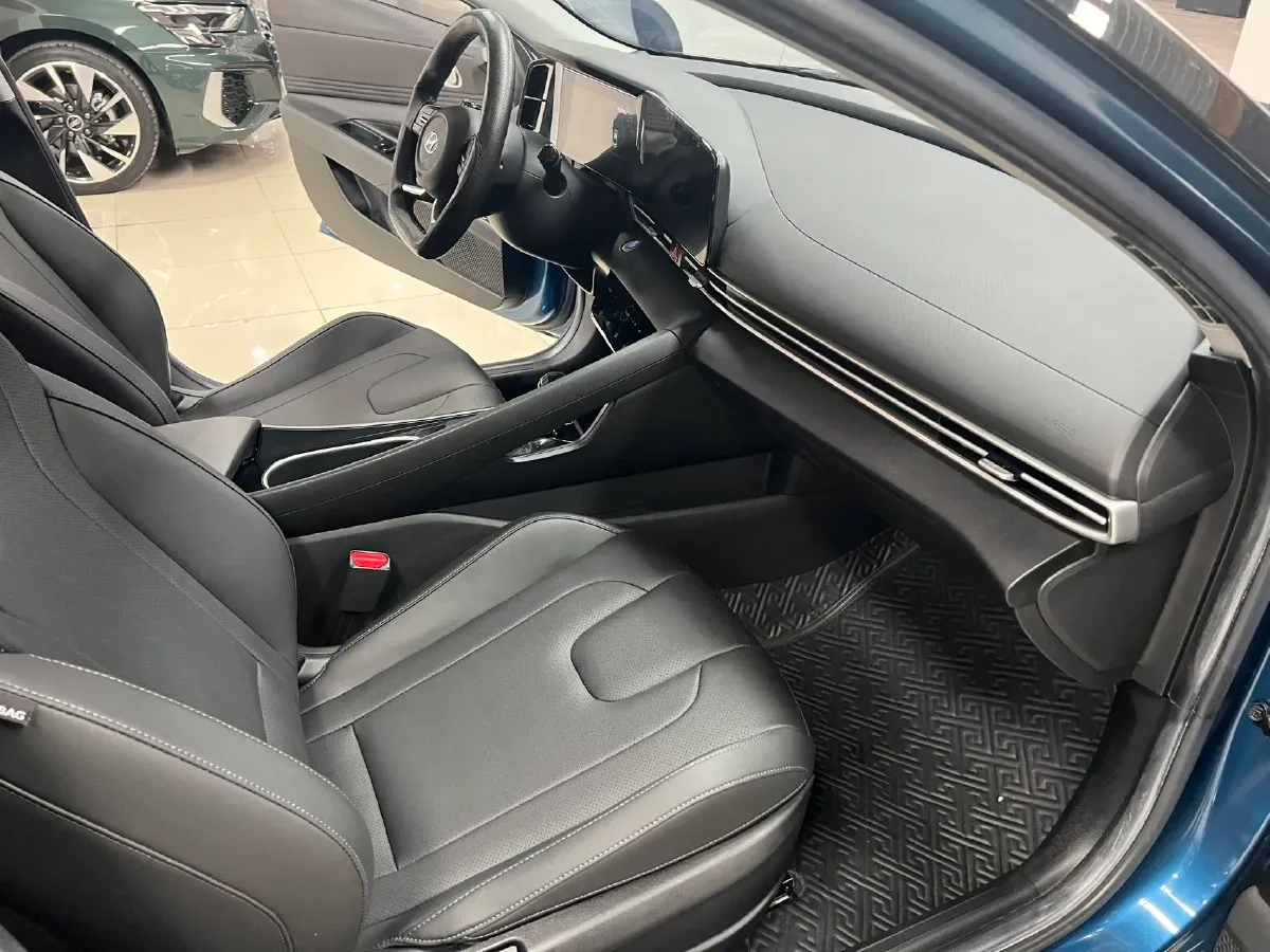 2021 Hyundai Elantra 1.5L 115HP L4 CVT,autocango,china used car exporter,china ev exporter,chinese used car exporter,chinese used ev exporter