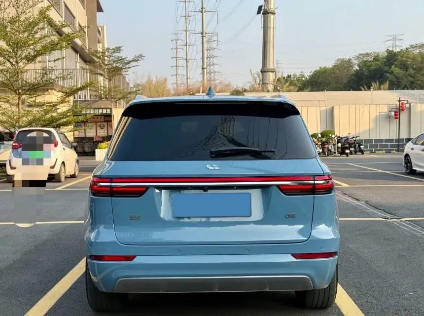 2021 Li ONE Range Extended 131HP REEV 40.5KWH,autocango,china used car exporter,china ev exporter,chinese used car exporter,chinese used ev exporter