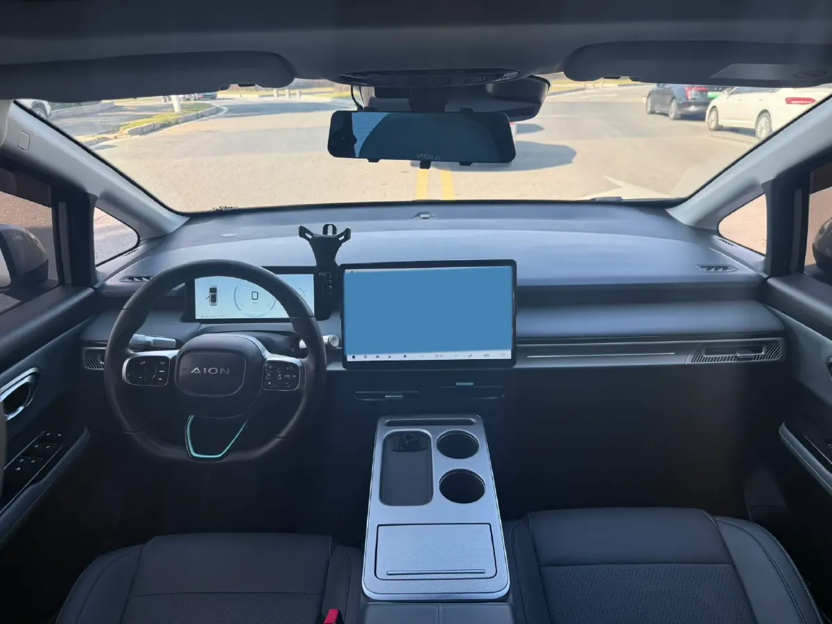 2023 MAXUS Interstellar 2.0T 143HP L4 6AT,autocango,china used car exporter,china ev exporter,chinese used car exporter,chinese used ev exporter