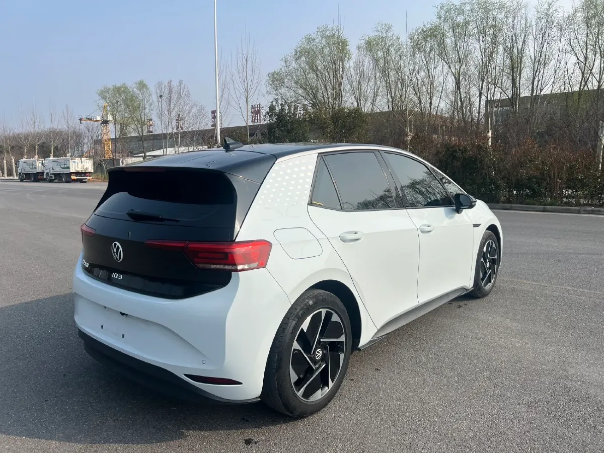 2023 Volkswagen ID.3 BEV 52.8KWH,autocango,china used car exporter,china ev exporter,chinese used car exporter,chinese used ev exporter