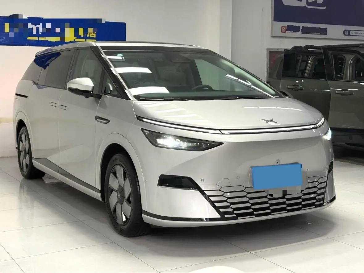 2024 Xpeng X9 BEV 84.5KWH,autocango,china used car exporter,china ev exporter,chinese used car exporter,chinese used ev exporter