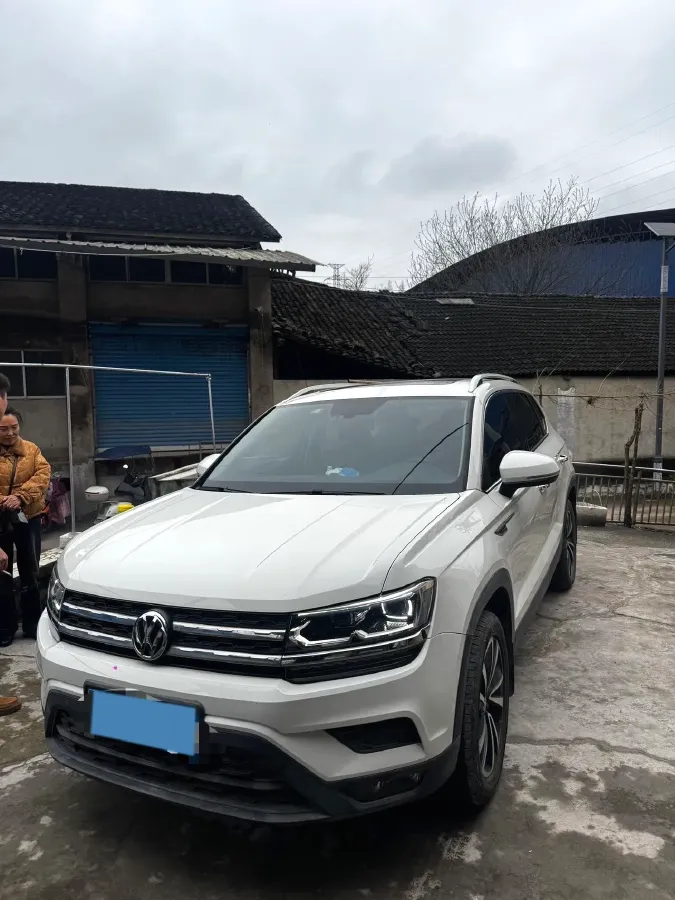 2021 Volkswagen Tharu 1.4T 150HP L4 7DCT,autocango,china used car exporter,china ev exporter,chinese used car exporter,chinese used ev exporter