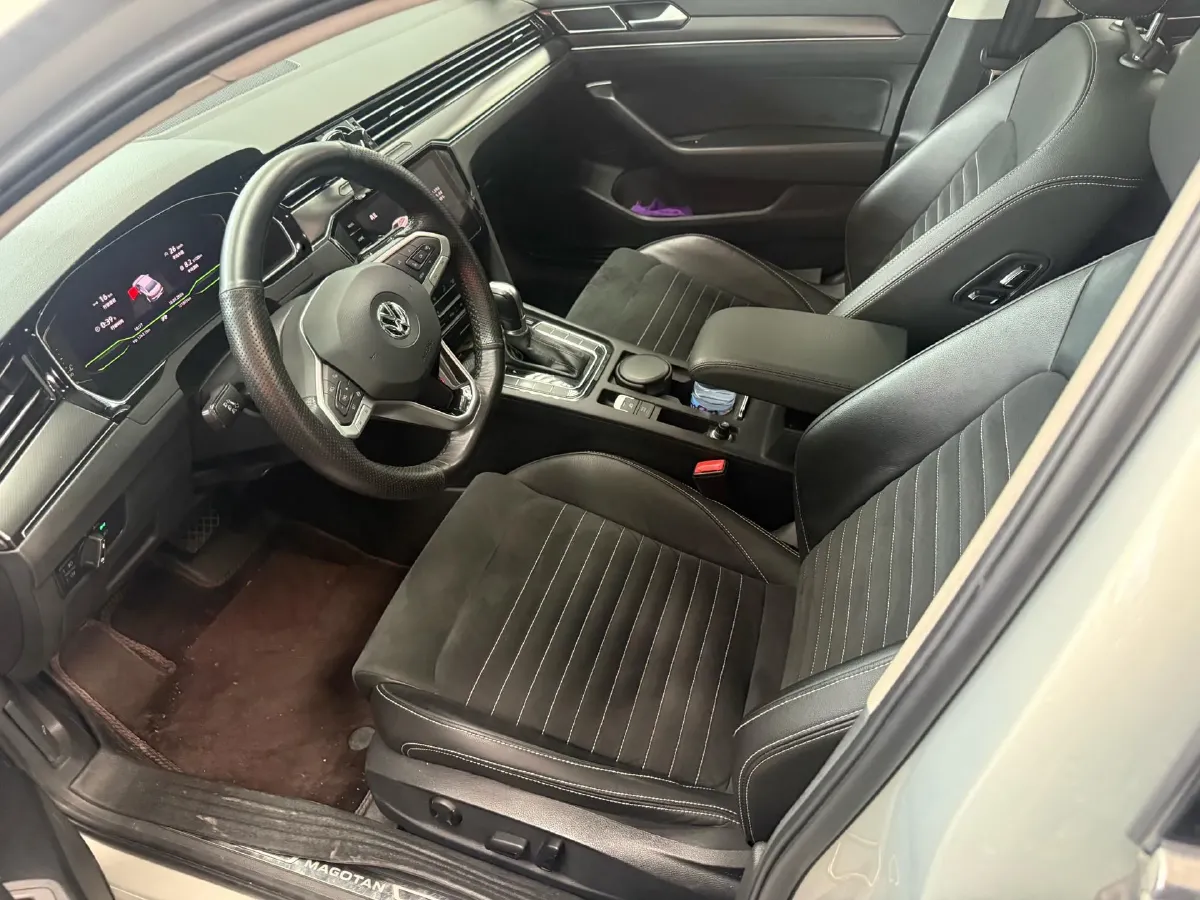 2020 Volkswagen Magotan 2.0T 186HP L4 7DCT,autocango,china used car exporter,china ev exporter,chinese used car exporter,chinese used ev exporter