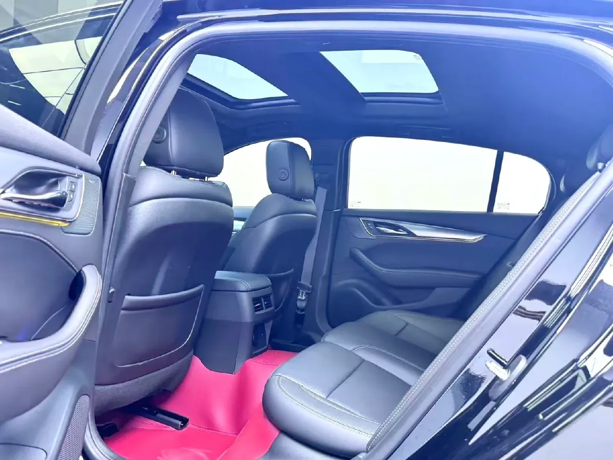 2024 Cadillac CT5 2.0T 237HP L4 10AT,autocango,china used car exporter,china ev exporter,chinese used car exporter,chinese used ev exporter