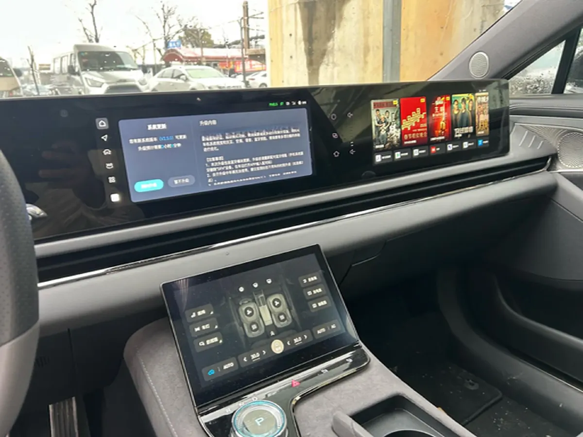 2024 Voyah ZhuiGuang 1.5T 136HP L4 PHEV 43KWH,autocango,china used car exporter,china ev exporter,chinese used car exporter,chinese used ev exporter