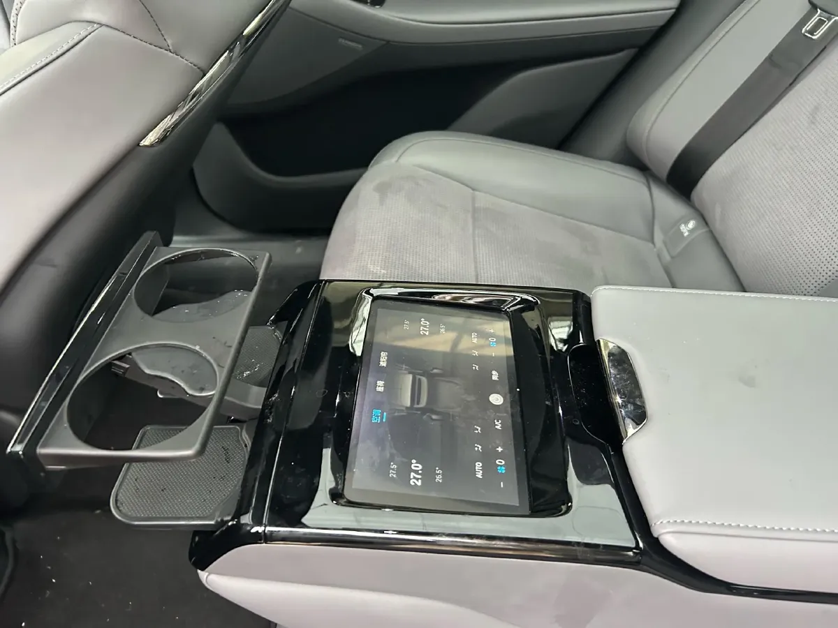 2024 Voyah ZhuiGuang 1.5T 136HP L4 PHEV 43KWH,autocango,china used car exporter,china ev exporter,chinese used car exporter,chinese used ev exporter