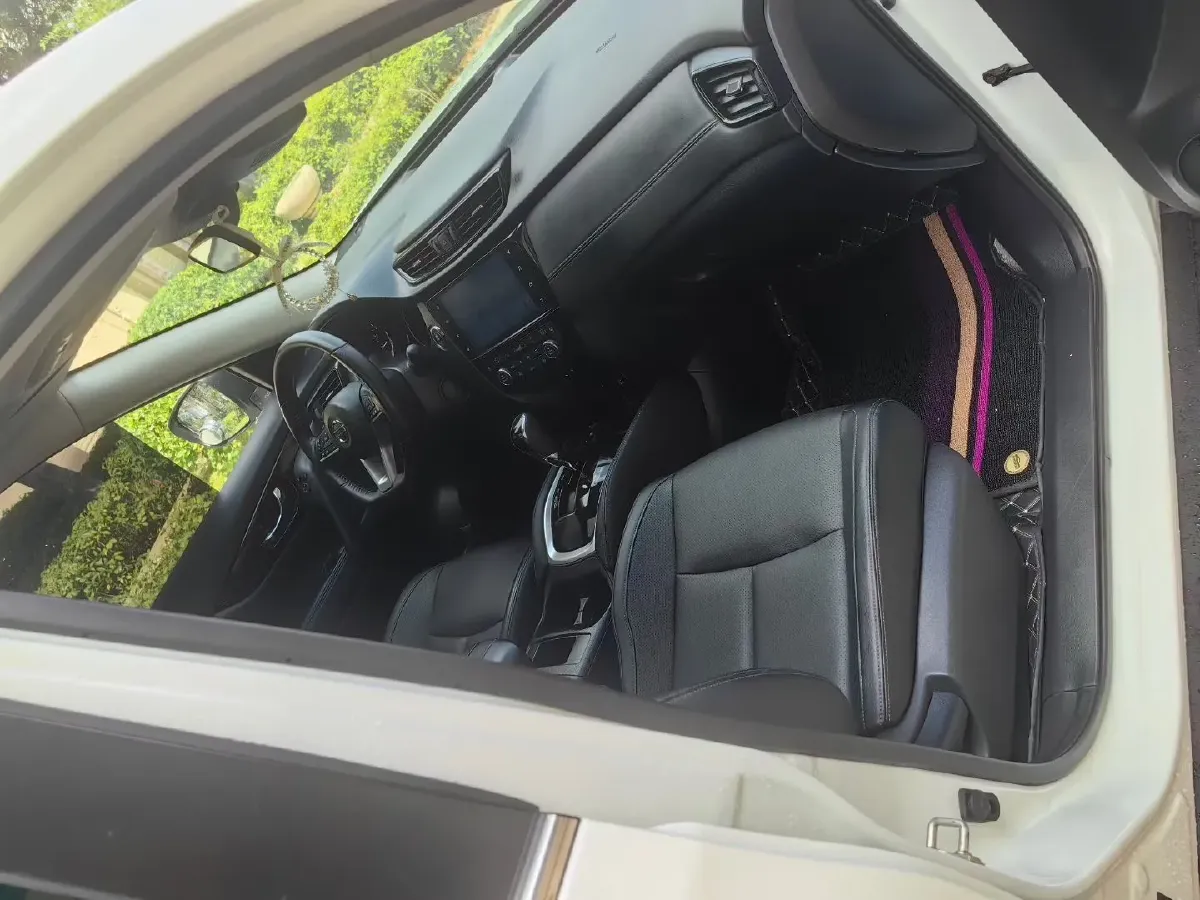 2023 Nissan X-Trail 2.0L 151HP L4 CVT,autocango,china used car exporter,china ev exporter,chinese used car exporter,chinese used ev exporter