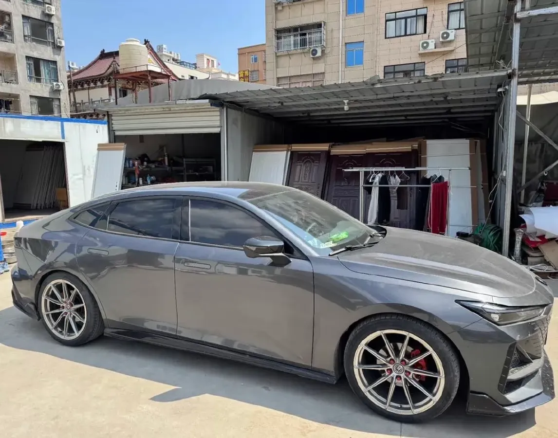 2023 ChangAn UNI-V 1.5T 188HP L4 7DCT,autocango,china used car exporter,china ev exporter,chinese used car exporter,chinese used ev exporter