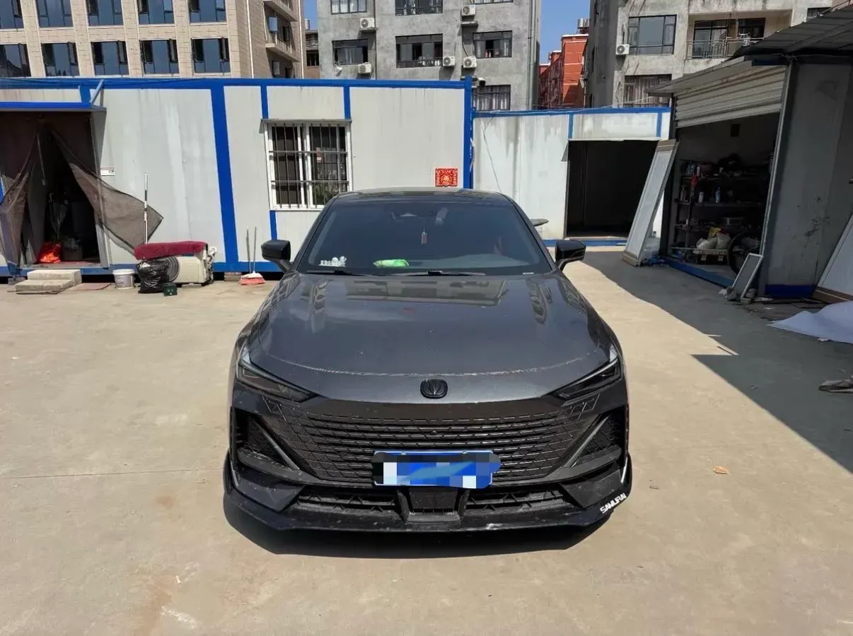 2023 ChangAn UNI-V 1.5T 188HP L4 7DCT,autocango,china used car exporter,china ev exporter,chinese used car exporter,chinese used ev exporter